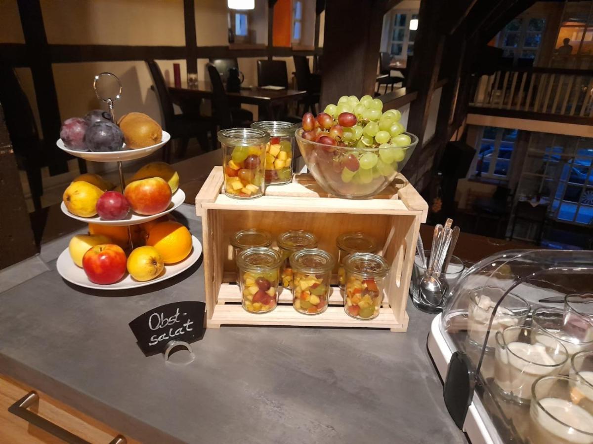Alt Warburg Hotel Bagian luar foto