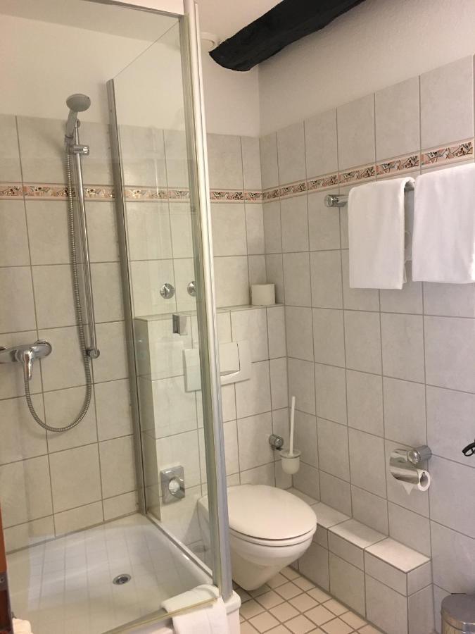 Alt Warburg Hotel Bagian luar foto