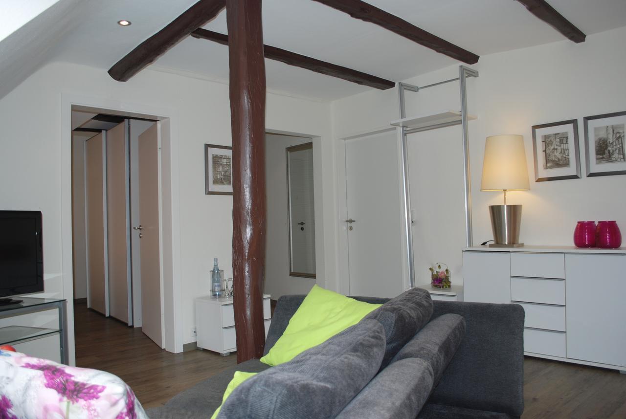 Alt Warburg Hotel Bagian luar foto