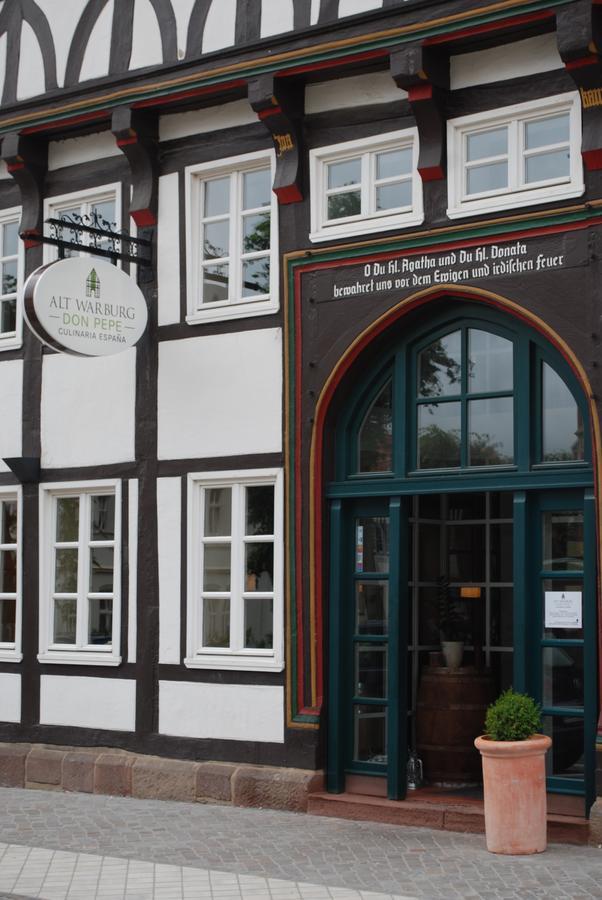 Alt Warburg Hotel Bagian luar foto